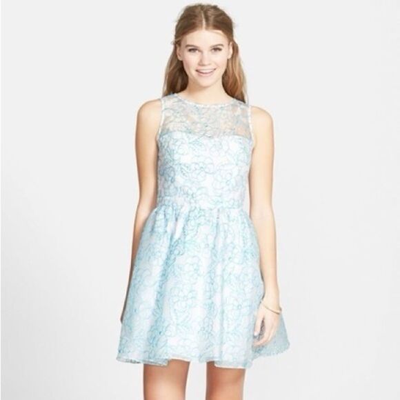 Hailey Logan By Adrianna Papell White & Teal Fit & Flare Party Dress - Size ⅞ - Picture 1 of 5